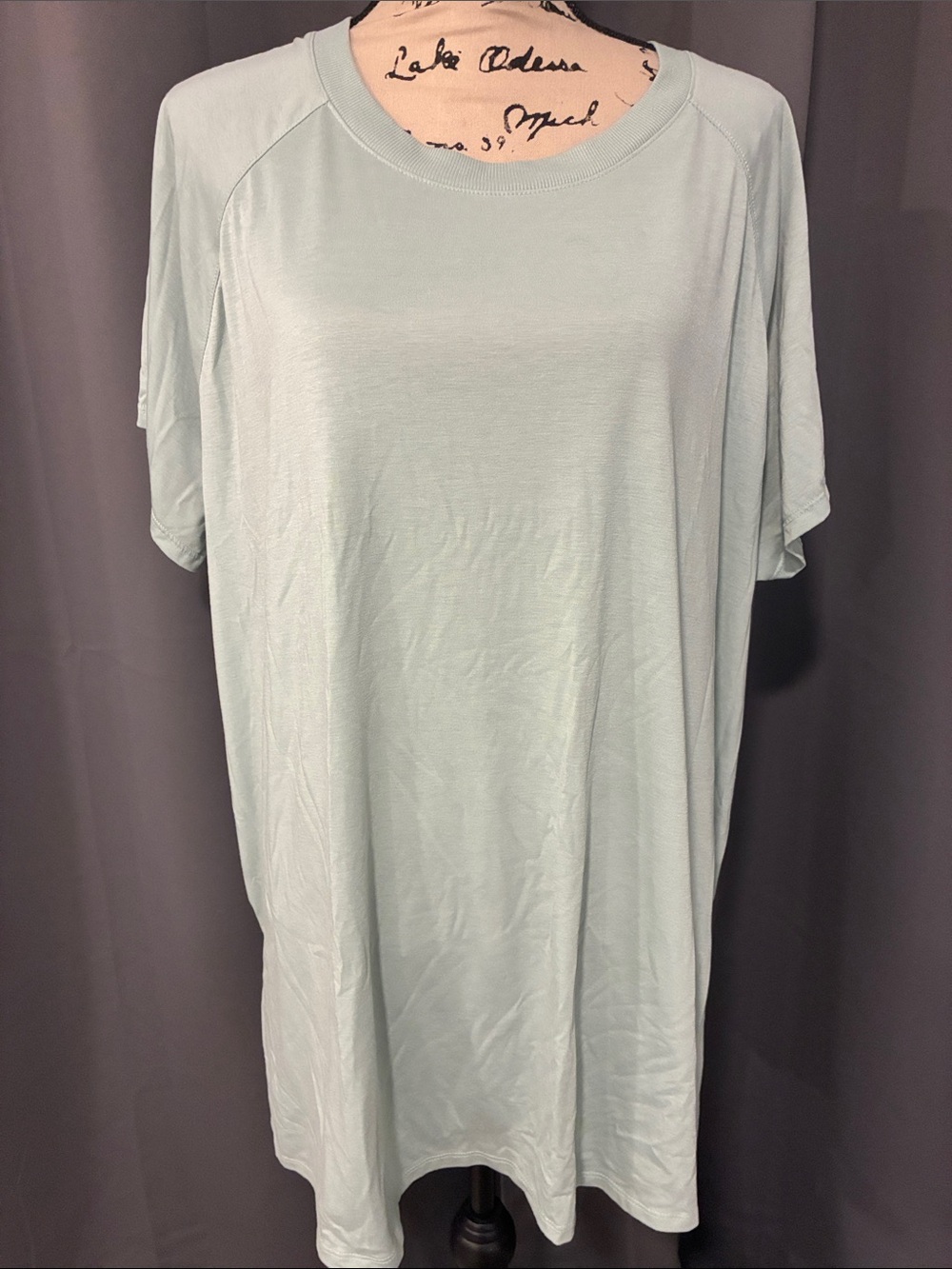 tek gear Women's Short Sleeve Crewneck Tee in Light Mint